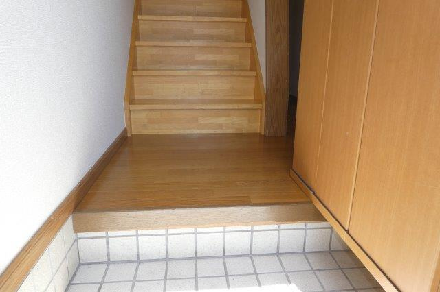 ブルグ中林の玄関