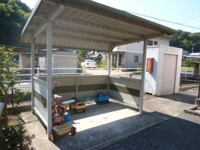 ブルグ中林のその他共用部分|自転車置き場