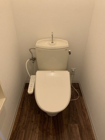 ハイツ菅原E棟のトイレ|コンパクトで使いやすいトイレです