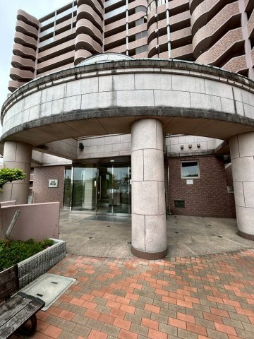 ランフォルセ寝屋川のエントランス