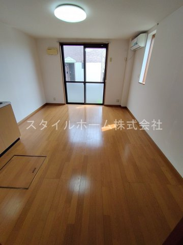 リトルエデンBの居間・リビング