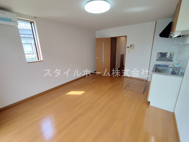 リトルエデンBの居間・リビング