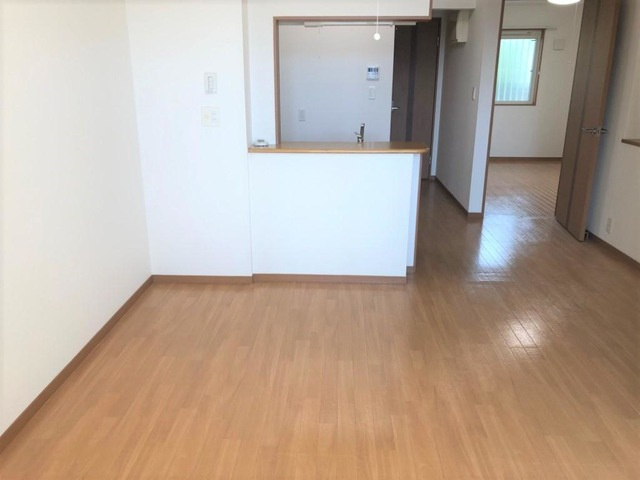 ピアコートＭの居間・リビング