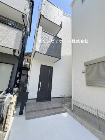 新築戸建 江東区東砂４丁目 4LDK カースペース　所有権19.44坪の外観