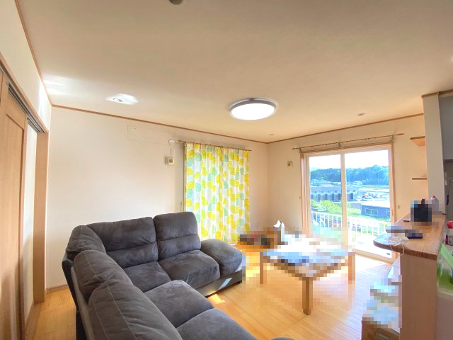 【オール電化】　笠間市石井　4LDKの居間・リビング