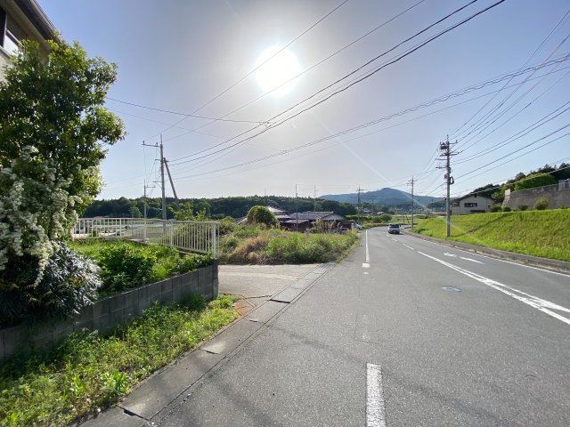 【オール電化】　笠間市石井　4LDKの前面道路含む現地写真