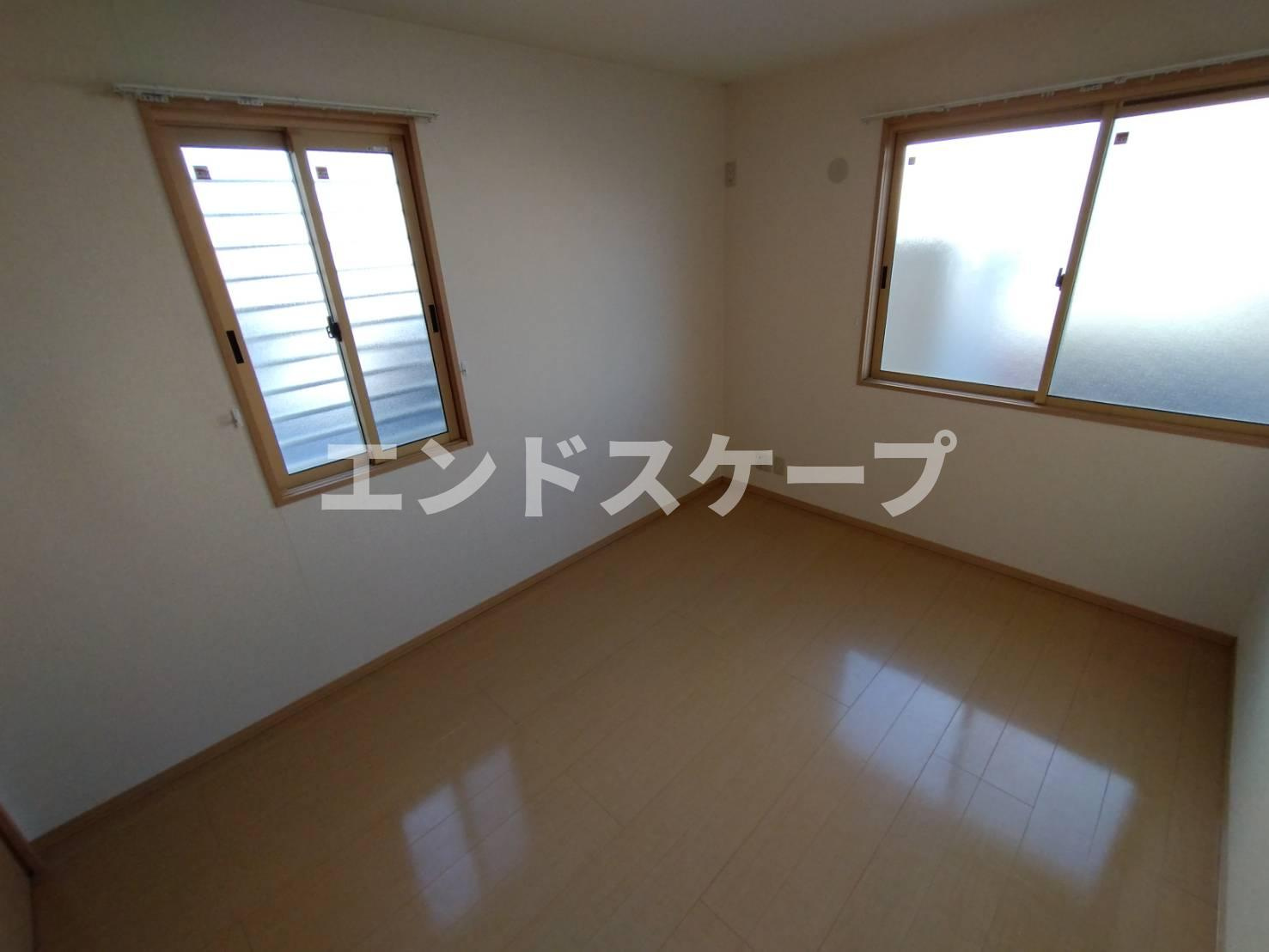 クラージュタウン　Ａの洋室|高崎、前橋エリアのお部屋探しはエンドスケープまで！お客様の理想お聞かせ下さい♪
内装の一部が画像と異なる場合がございます。