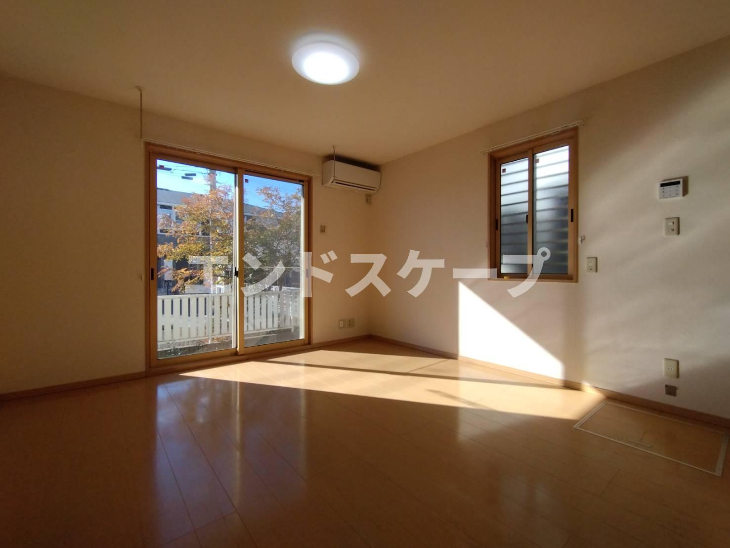 クラージュタウン　Ａの居間・リビング|高崎、前橋エリアのお部屋探しはエンドスケープまで！お客様の理想お聞かせ下さい♪
内装の一部が画像と異なる場合がございます。