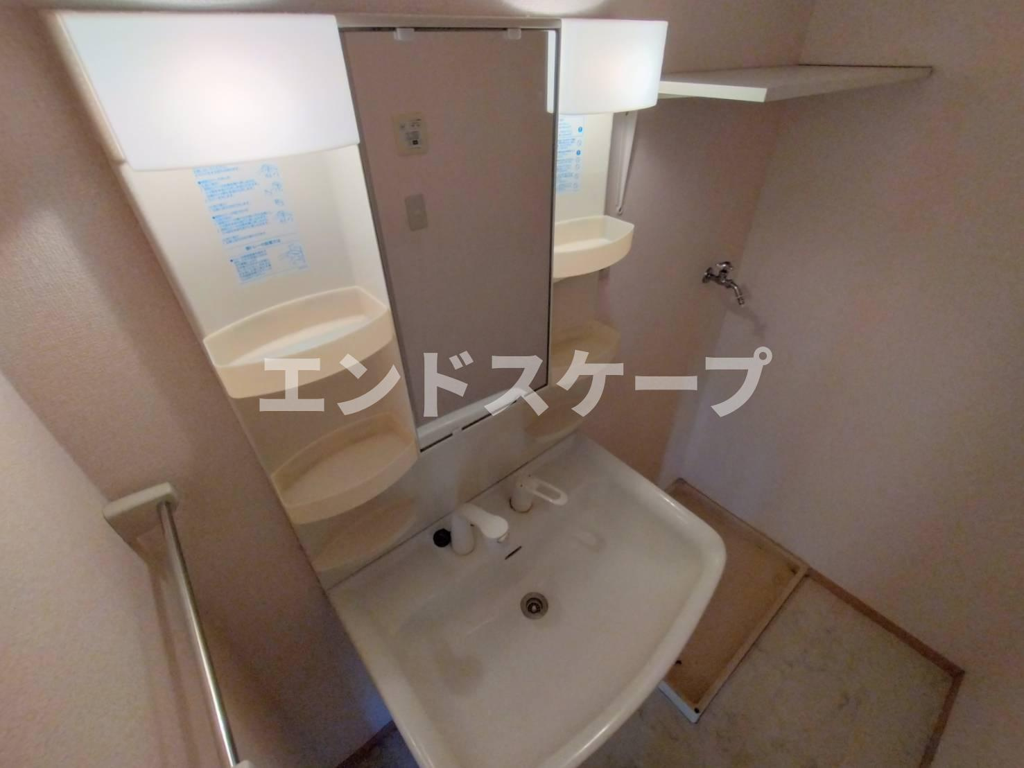 クラージュタウン　Ａの洗面所|高崎、前橋エリアのお部屋探しはエンドスケープまで！お客様の理想お聞かせ下さい♪