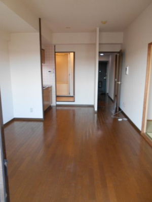 【居間・リビング】 | 七道駅前マンション