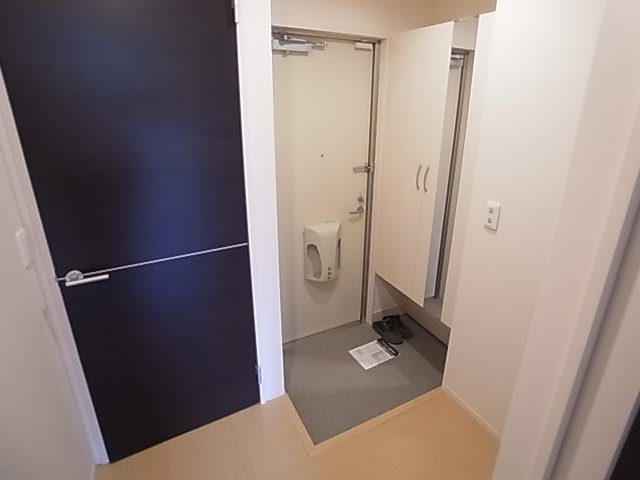 神戸市北区山田町下谷上字皆森のアパートの玄関|シューズボックス付き