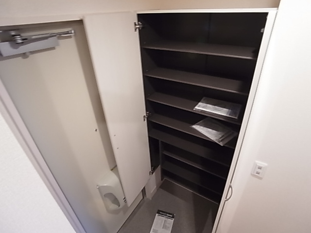 神戸市北区山田町下谷上字皆森のアパート