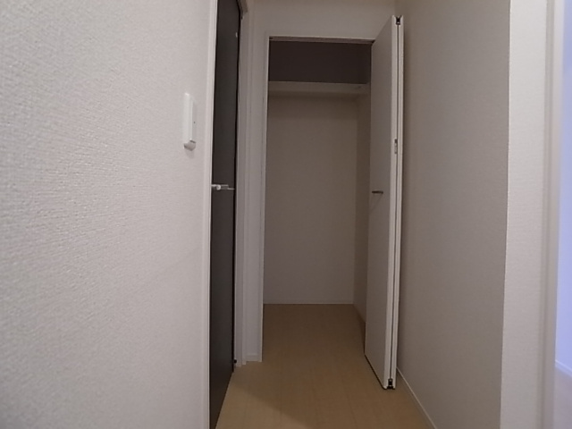 神戸市北区山田町下谷上字皆森のアパート