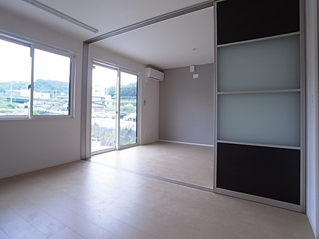 神戸市北区山田町下谷上字皆森のアパート