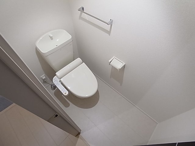 神戸市北区山田町下谷上字皆森のアパートのトイレ|ウォシュレット付