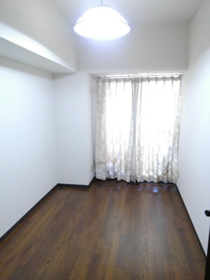 【洋室】 | ライオンズガーデン花崎F棟 | 明るい洋室です