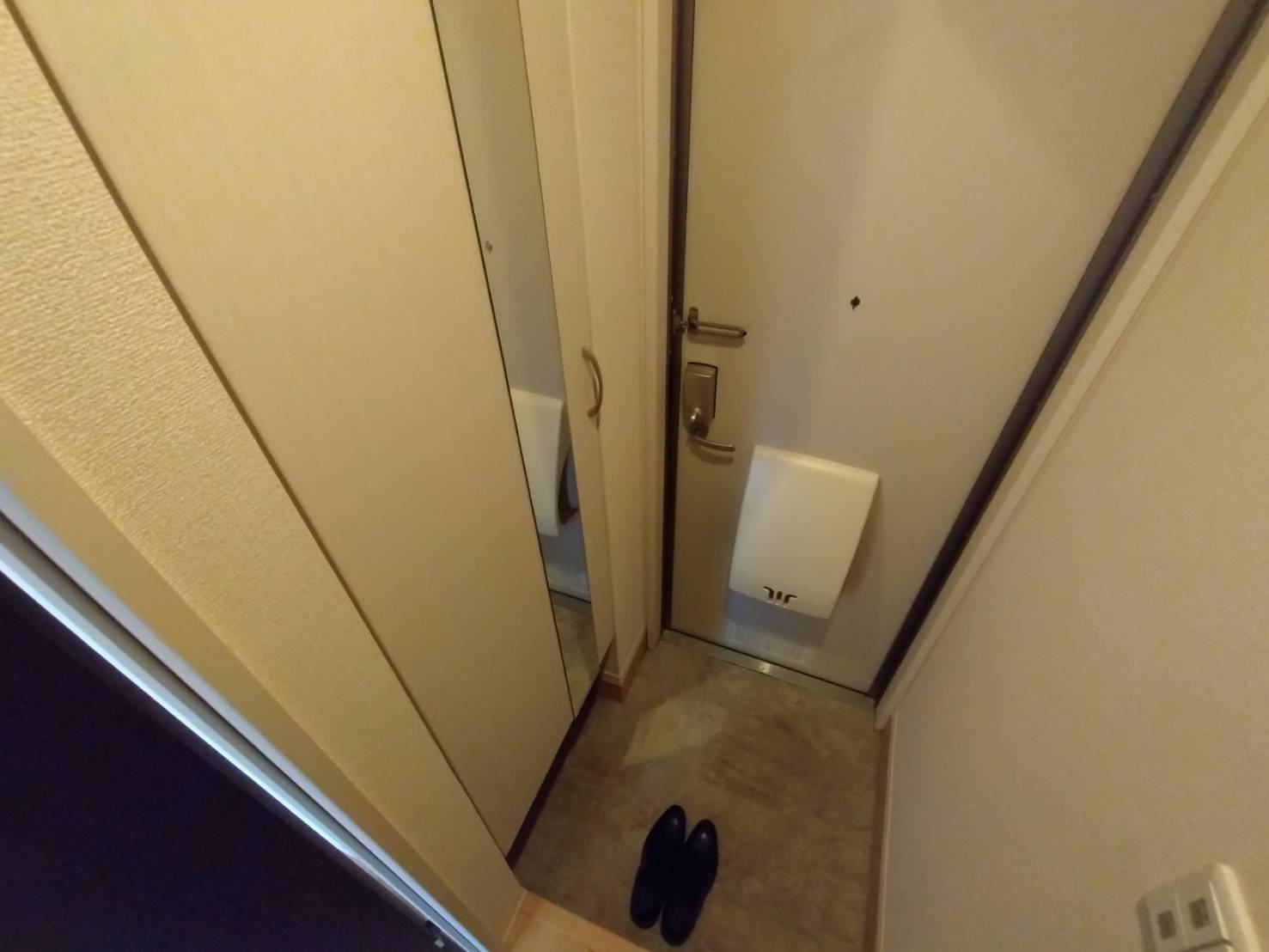 サニーコート高崎の玄関|高崎、前橋のお部屋探しはエンドスケープまで！お客様の理想お聞かせ下さい♪