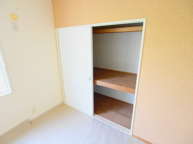 髙田ハイツA棟の収納