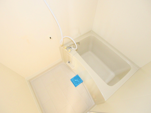 髙田ハイツA棟の浴室