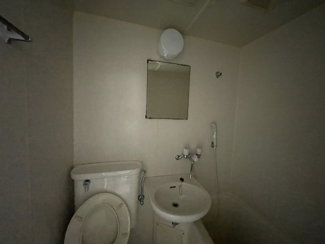 メゾンUQの洗面所