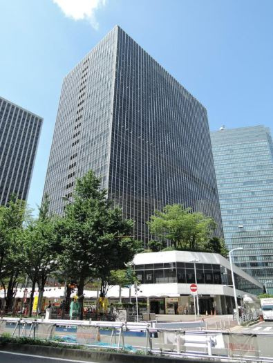 大阪駅前第4ビルの外観