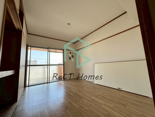 ピュア東姫路の居間・リビング