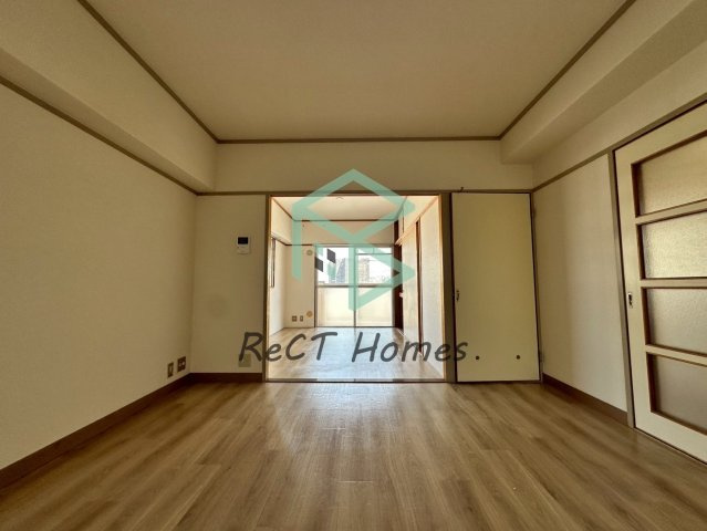 ピュア東姫路の居間・リビング