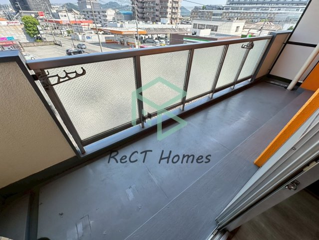 ピュア東姫路のバルコニー