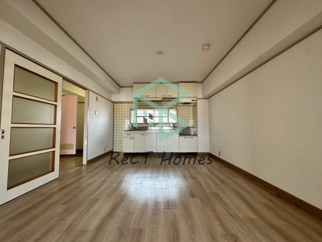 ピュア東姫路の居間・リビング