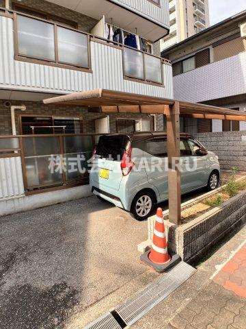 セリシール関目の駐車場