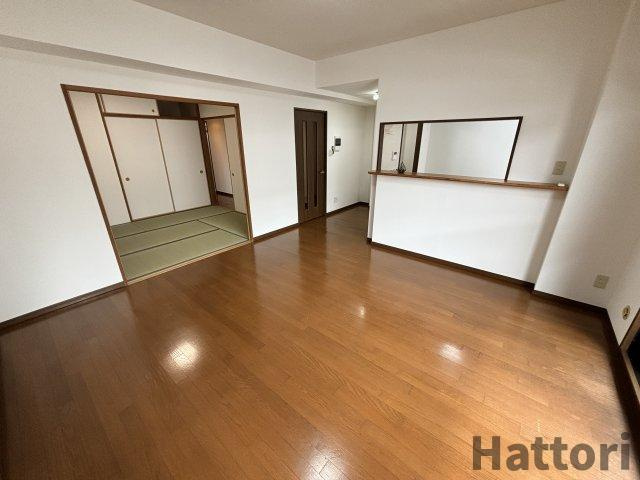 コンフォート緑地の居間・リビング