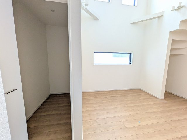 八王子市　元本郷町　新築一戸建て　１０期の収納|～パントリーとしても利用可能なウォークインクローゼット付き～