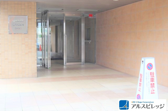 シュロスガーデン志木のエントランス