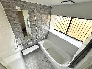 大網白里市富田　中古戸建の浴室|内装リフォーム済み令和7年1月 システムキッチン都市ガス並列2台可 敷地約71坪