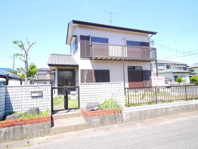 大網白里市富田　中古戸建の外観|内装リフォーム済み令和7年1月 システムキッチン都市ガス並列2台可 敷地約71坪