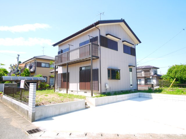大網白里市富田　中古戸建の外観|内装リフォーム済み令和7年1月 システムキッチン都市ガス並列2台可 敷地約71坪