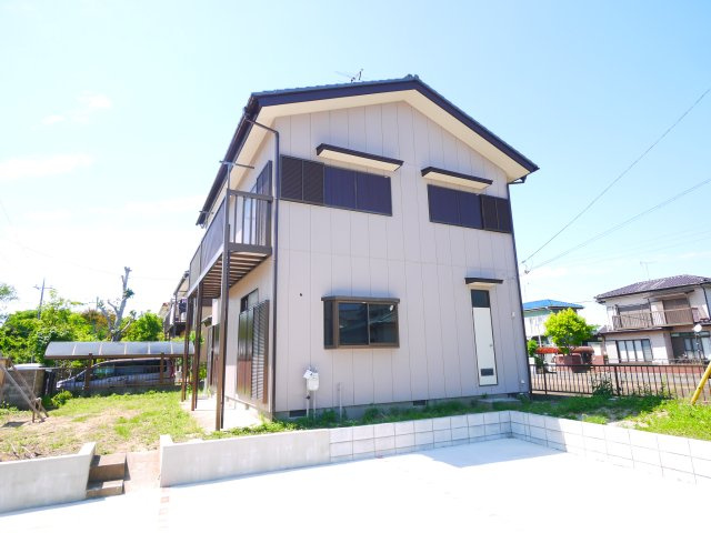 大網白里市富田　中古戸建の外観|内装リフォーム済み令和7年1月 システムキッチン都市ガス並列2台可 敷地約71坪