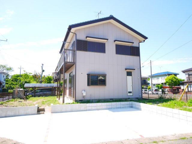 大網白里市富田　中古戸建の外観|内装リフォーム済み令和7年1月 システムキッチン都市ガス並列2台可 敷地約71坪