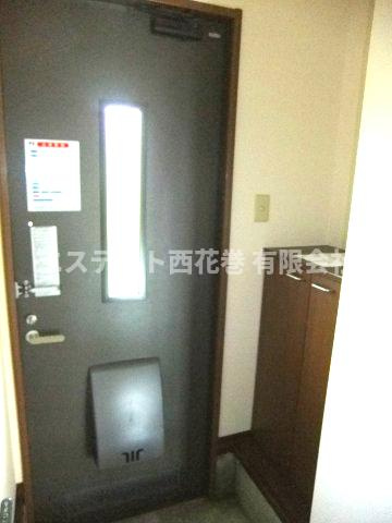 プレザントハウスＭ　Ｖの玄関