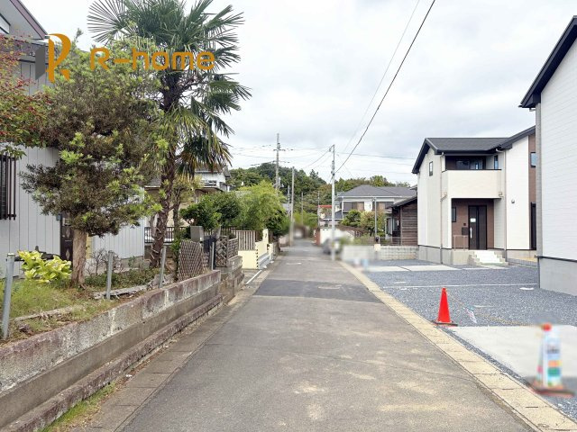 水戸市酒門町15期　新築戸建て　2号棟の前面道路含む現地写真|堂々！建物完成♪実際のお部屋をご見学可能です♪
ご見学が一番の資料！お気軽にお問い合わせ下さい♪