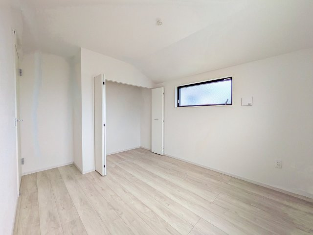 八王子市　元本郷町　新築一戸建て　１０期の収納|～収納力の高いクローゼット完備～