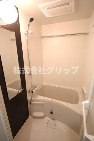 グランリーヴェル横濱VIVANTの浴室
