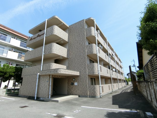 ハーモニー旗ヶ崎の外観