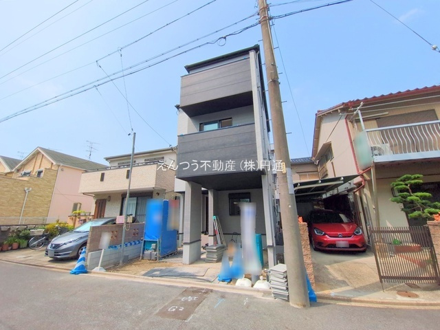 千年2期の前面道路含む現地写真