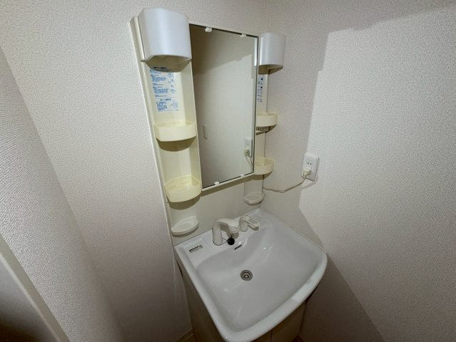 Alpha Stage APMの独立洗面台