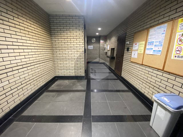 ギャレ近大前のロビー