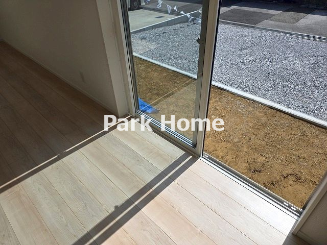 高知市役知町　新築戸建ての居間・リビング