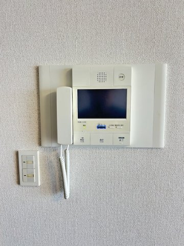 セントラルタワー（ザザシティ浜松西館）の防犯設備|防犯設備も設置しており、エントランスと繋がっております。