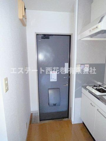 エデン西大通りの玄関