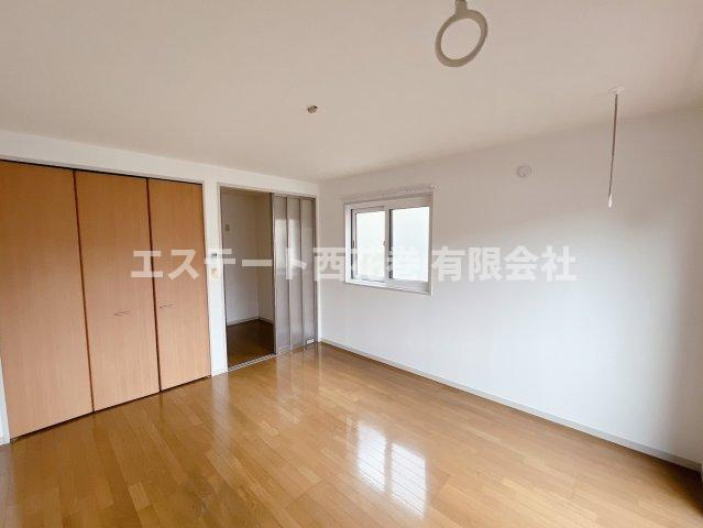 エデン西大通りの居間・リビング